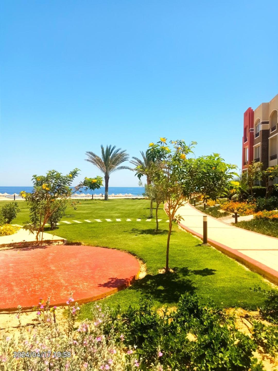 Oyster Bay Beach Resort Абу-Дабаб Экстерьер фото