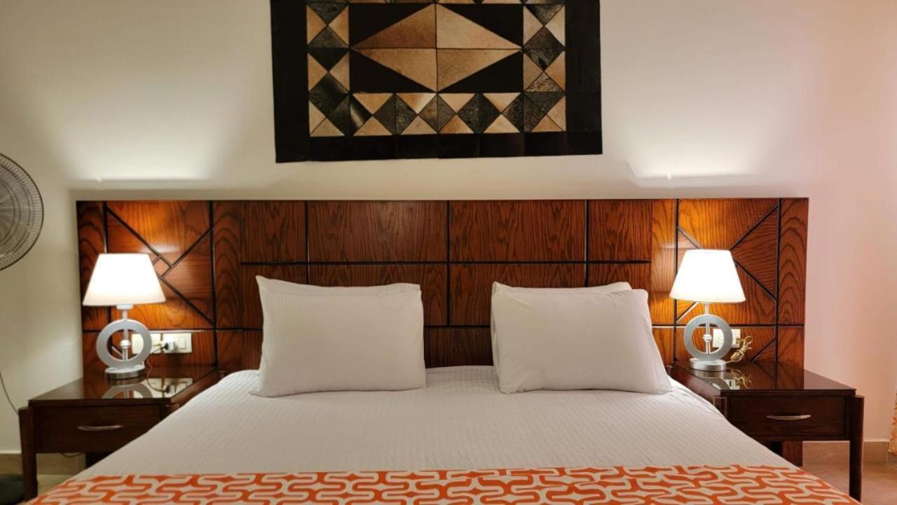 Oyster Bay Beach Resort Абу-Дабаб Экстерьер фото