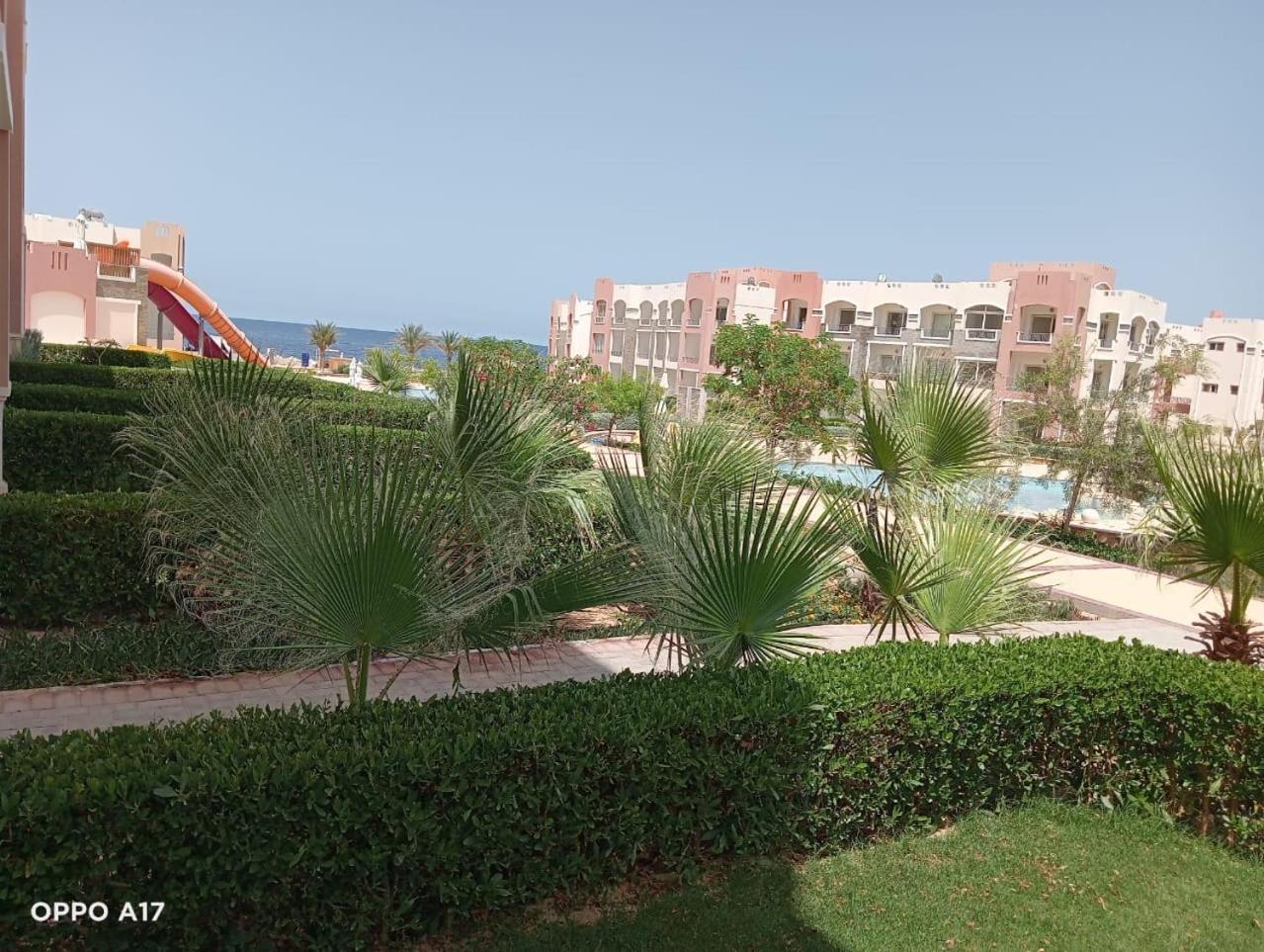 Oyster Bay Beach Resort Абу-Дабаб Экстерьер фото